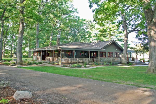 Camp Woodbury lodge